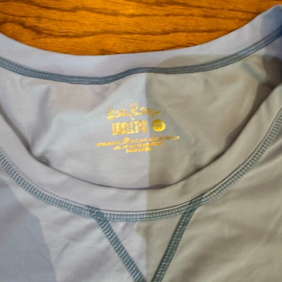 Lilly Pulitzer Luxletic Long Sleeve Performance Top Light Blue Size M - Picture 2 of 8